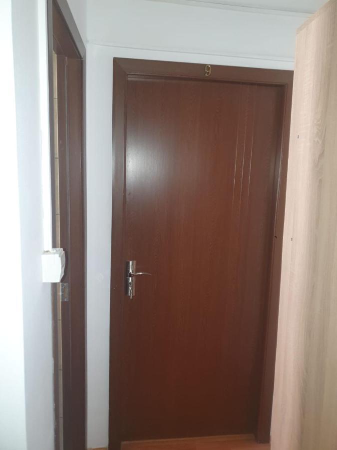 Cazare - Accommodation Bucharest Exterior photo